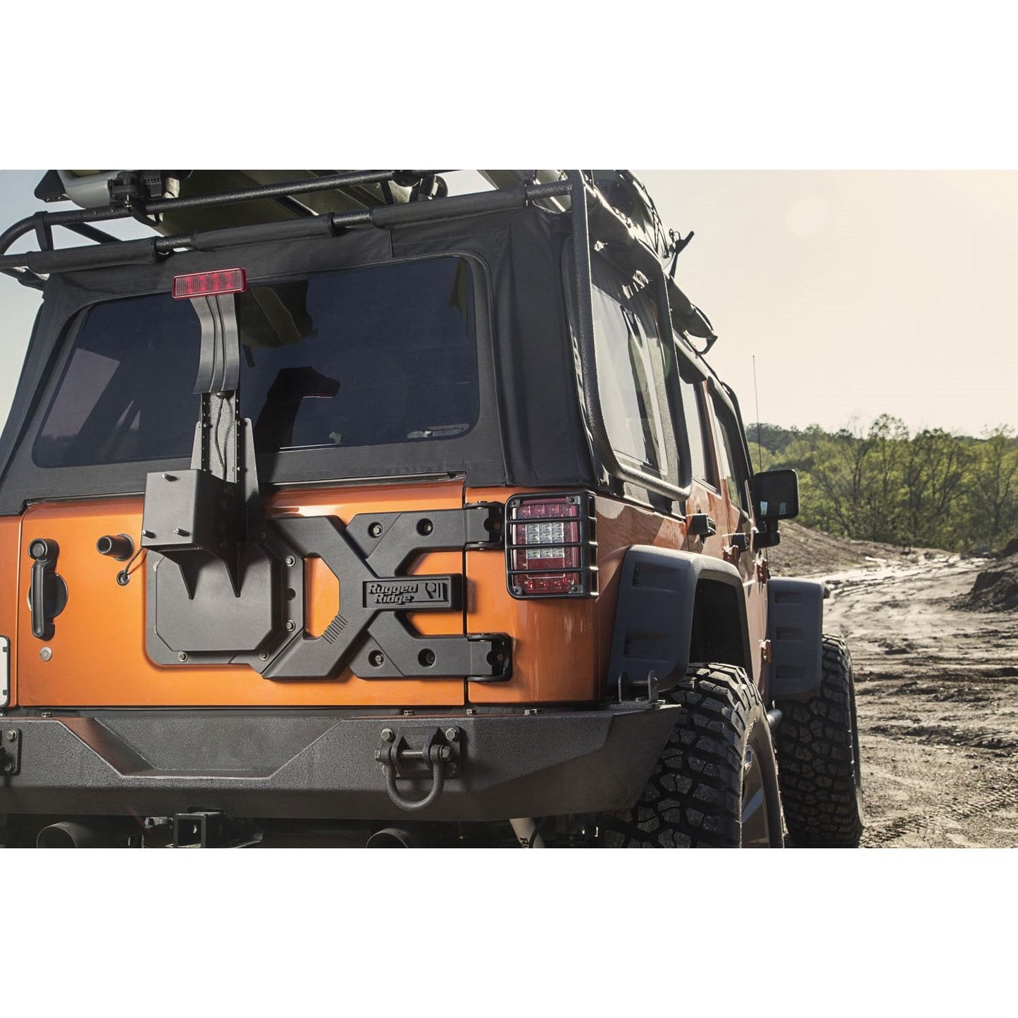 RUGGED RIDGE | 11546.5 | 07-17 Wrangler Hd Spartacus Tire Carrier Kit Black