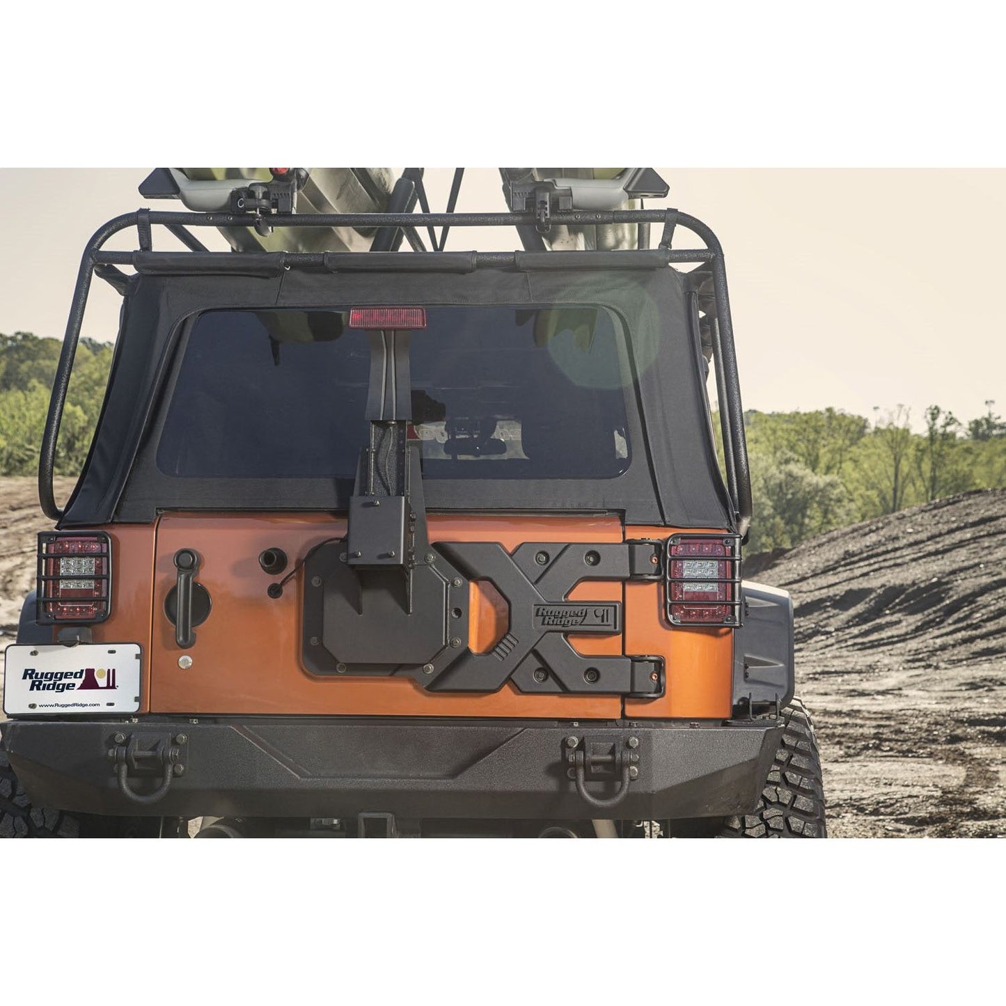 RUGGED RIDGE | 11546.5 | 07-17 Wrangler Hd Spartacus Tire Carrier Kit Black