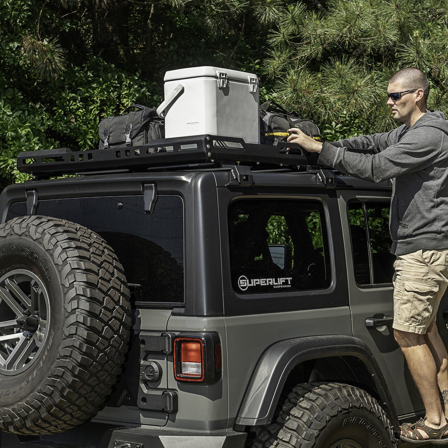RUGGED RIDGE | 11703.04 | Roof Rack, With Basket; 18-19 Jl 4Dr Hardtops