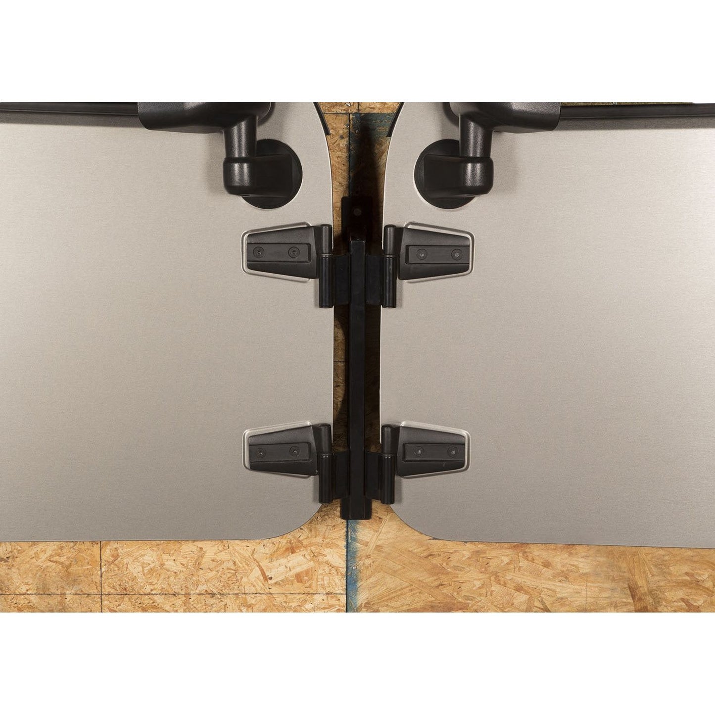 RUGGED RIDGE | 12107.1 | Wall Mount Door Holder