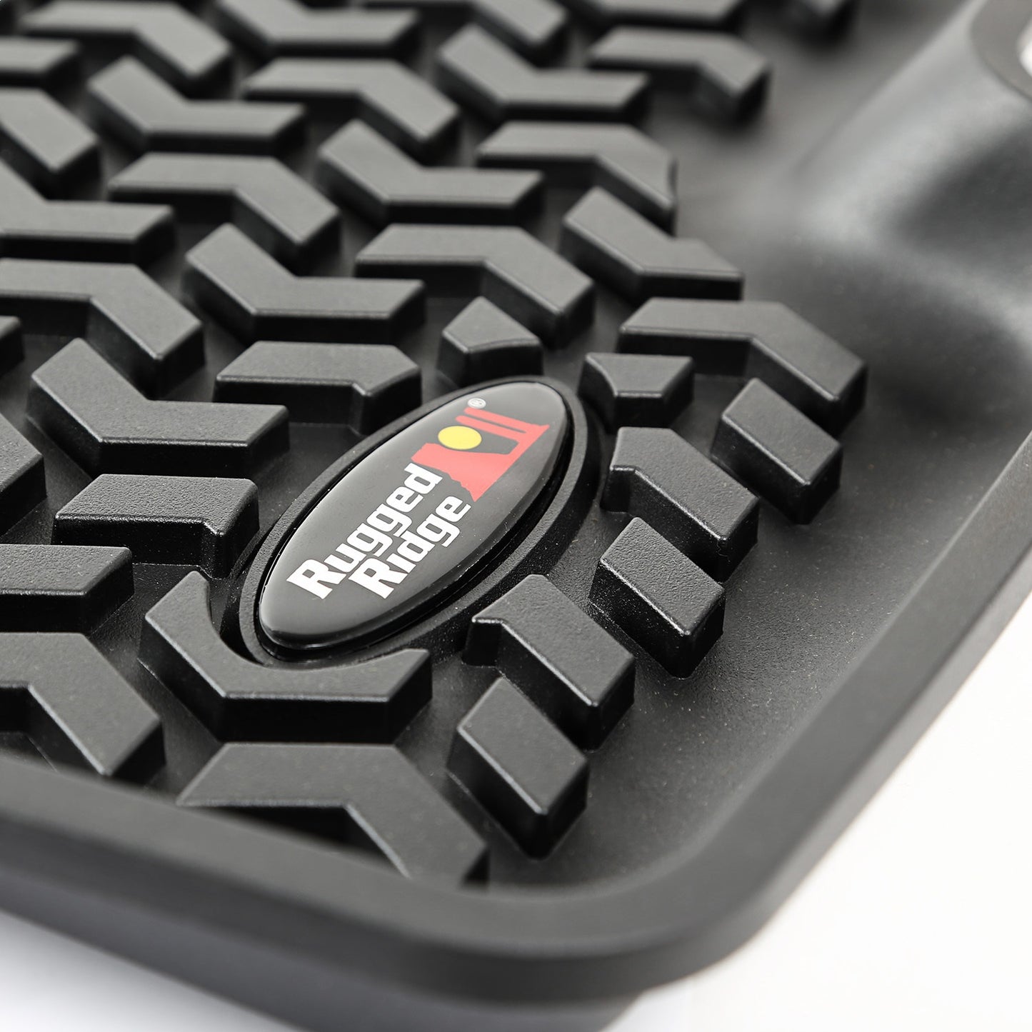 RUGGED RIDGE | 12950.37 | Rear Floor Liner, Black, 15-17 Jeep Renegade