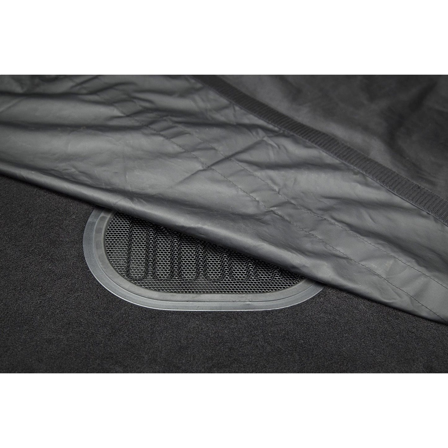 RUGGED RIDGE | 13260.01 | 07-16 Wrangler C3 Cargo Cover, Without Subwoofer Black