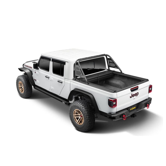 RUGGED RIDGE | 13550.36 | 20-C Gladiator (W/O Trail Rail System) Armis Bed Cover W/Max Track