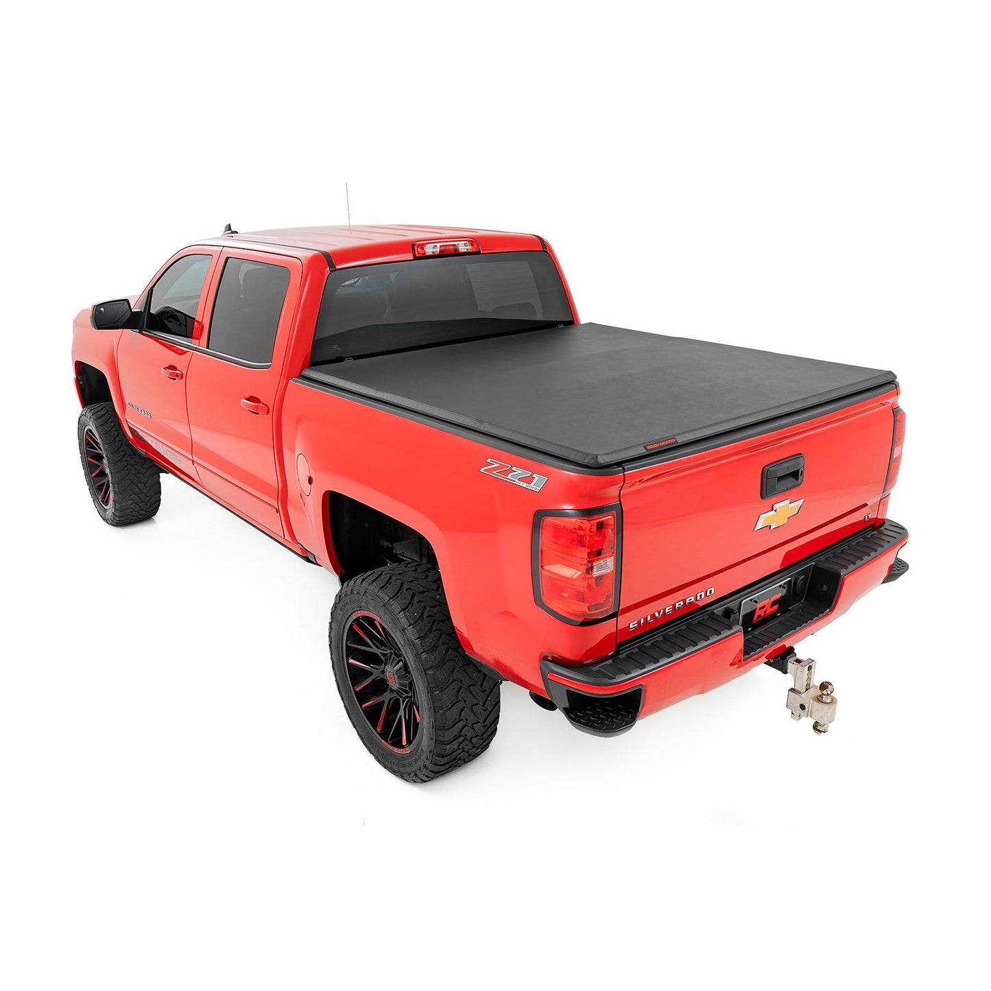 ROUGH COUNTRY Soft Tri-Fold Bed Cover | 5'9" Bed | Chevy/GMC 1500 (14-18 & Classic) | 41214550A
