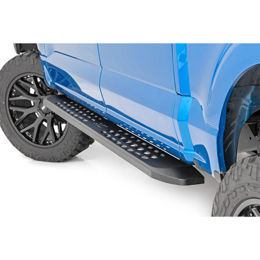 ROUGH COUNTRY RPT2 Running Board | Crew Cab | Black | Ford F-150/Lightning/F-250/F-350/Raptor (15-25) | 44005