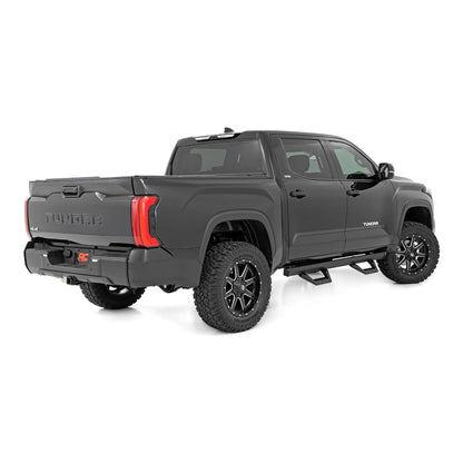 Rough Country M1 Struts w/M1 Rear Shocks 3.5 Inch Lift Kit I 70340