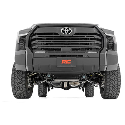 Rough Country M1 Struts w/M1 Rear Shocks 3.5 Inch Lift Kit I 70340