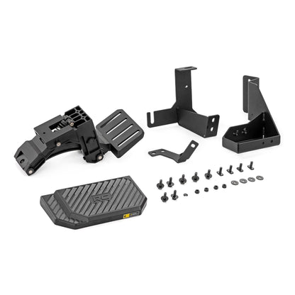 ROUGH COUNTRY Retractable Bed Step | Manual Pull | Chevy/GMC 2500HD/3500HD (20-25) | PW049802