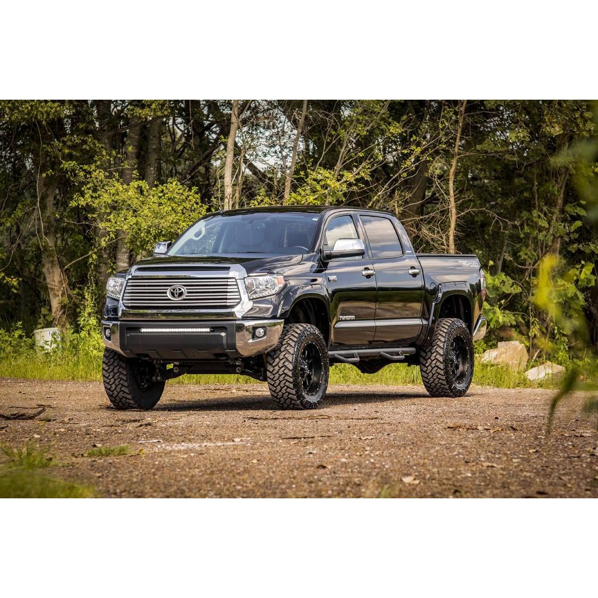 Rough Country M1 Struts w/M1 Rear Shocks 6 Inch Lift Kit I 75440