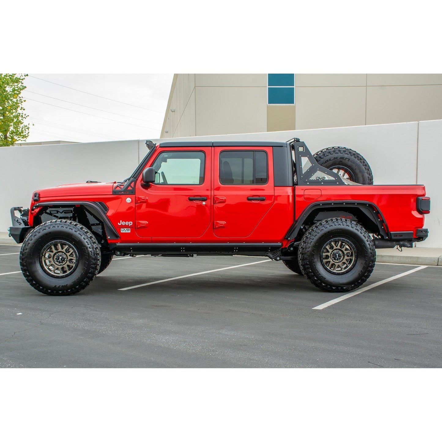 DV8 Off-Road 2020-2024 Jeep Gladiator JT Rock Sliders with Step C3| SRGL-02