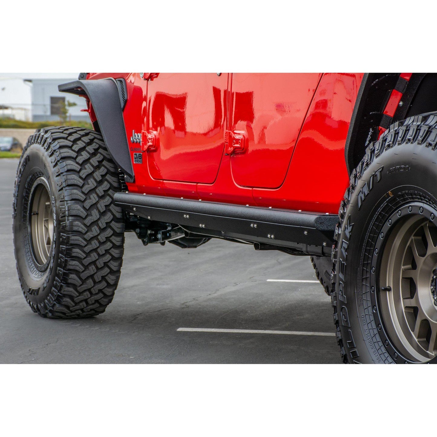 DV8 Off-Road 2020-2024 Jeep Gladiator JT Rock Sliders with Step C3| SRGL-02