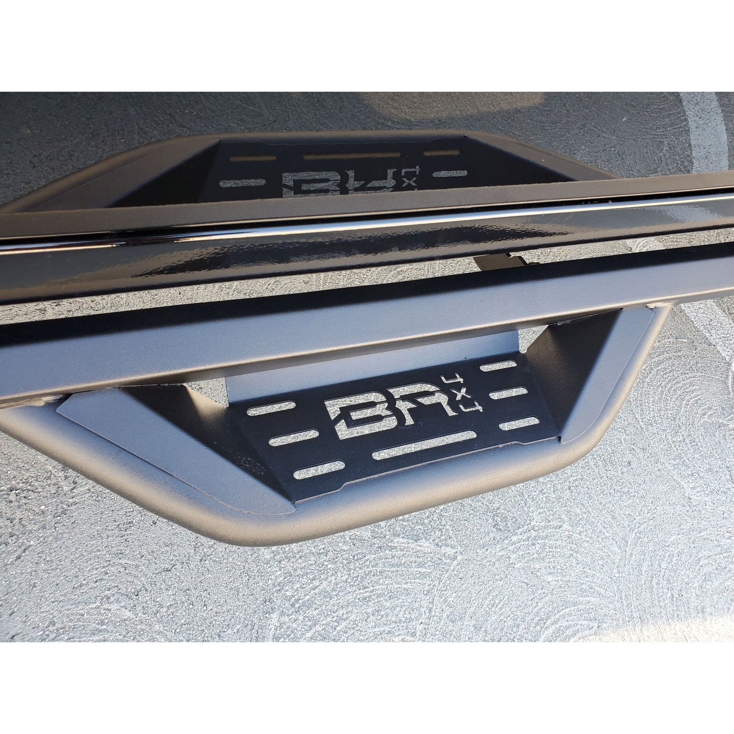 Body Armor 4x4 2007-2018 CHEVROLET SILVERADO 1500 CREW CAB/07-19 SILVERADO 2500/3500 CREW CAB AMBUSH SIDE STEPS (INCL. DIESEL MODELS WITH DEF TANKS) GM-4201