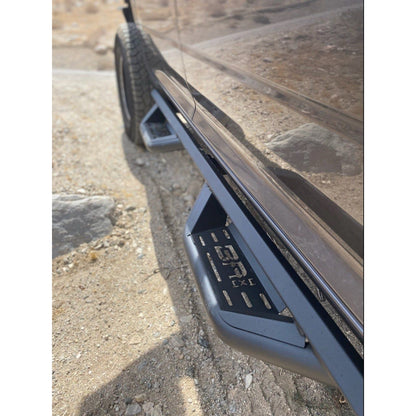 Body Armor 4x4 2009-2018 DODGE RAM 1500 CREW CAB/2018-2024 DODGE RAM 1500 CREW CAB (CLASSIC BODY STYLE) 2010-2024 RAM 2500/3500/4500/5500 CREW CAB AMBUSH SIDE STEPS DG-4201