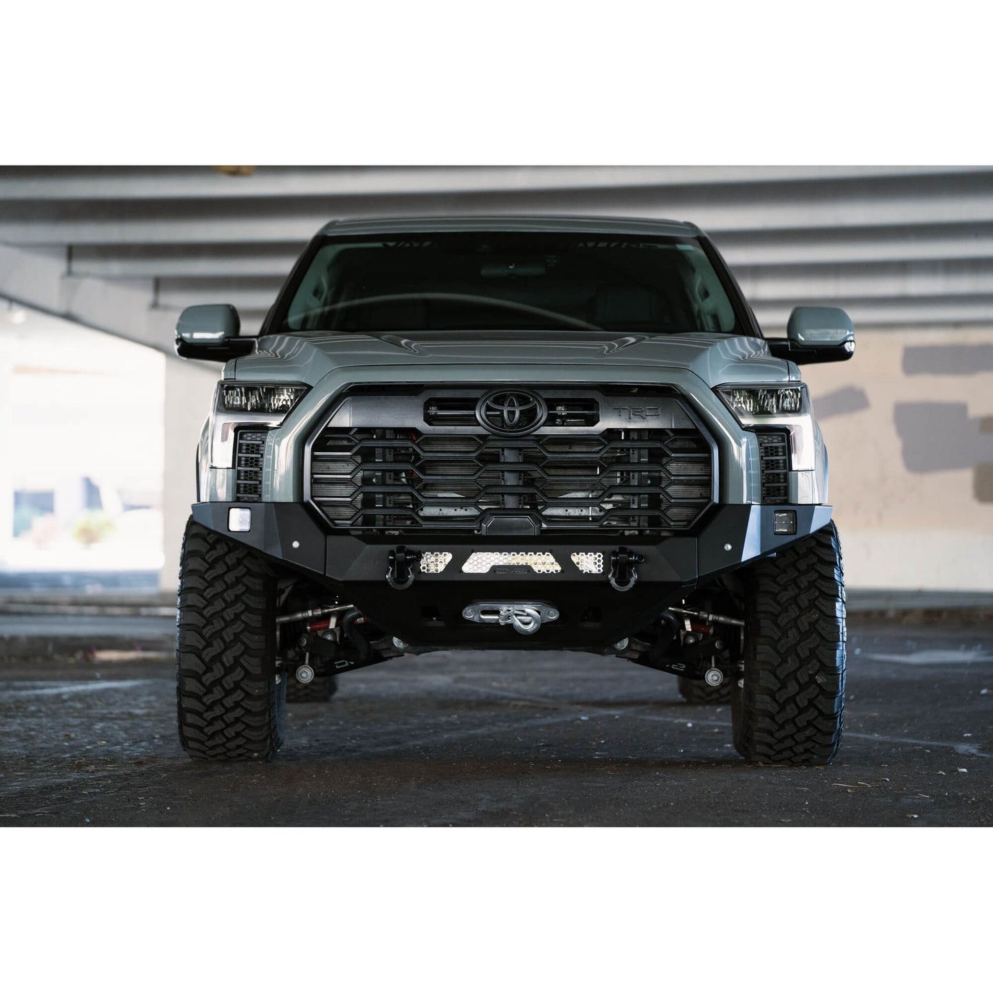 DV8 Off-Road 2022-2024 Toyota Tundra | MTO Series Winch Front Bumper C3| FBTT2-04