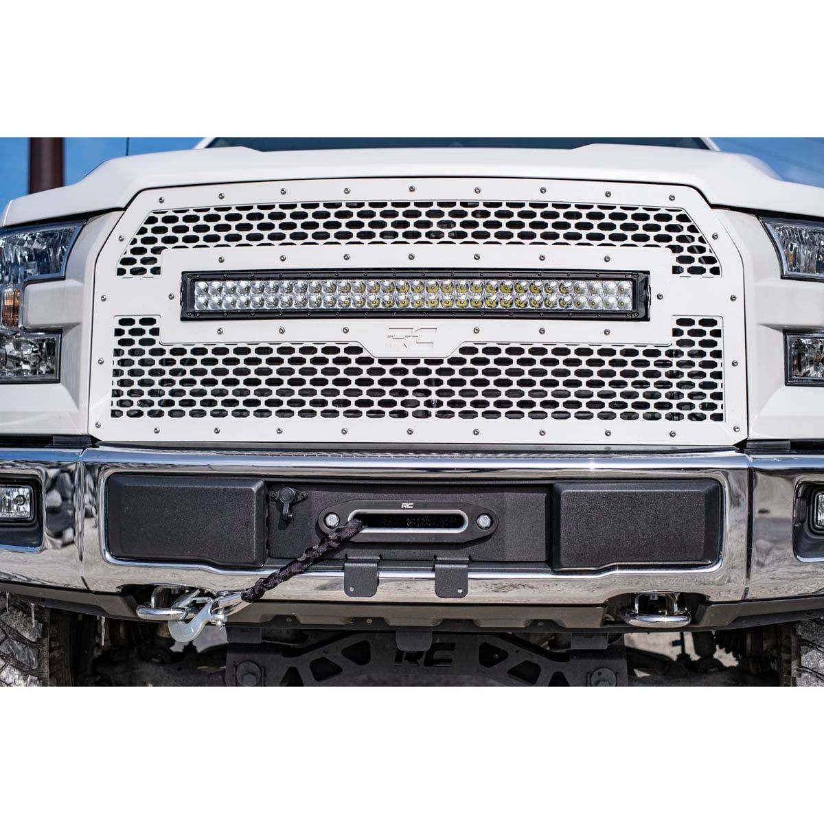 ROUGH COUNTRY Hidden Winch Mount | Ford F-150 2WD/4WD (2015-2020) | 51007