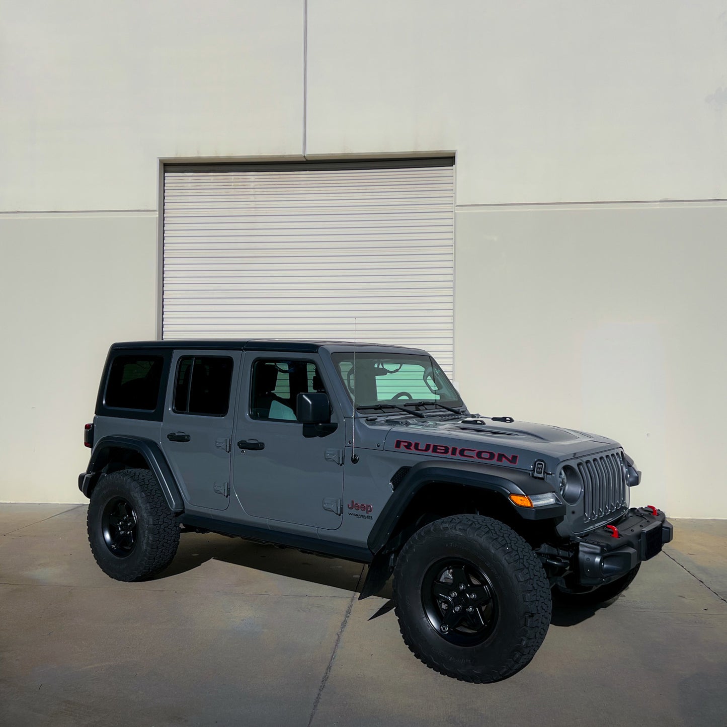 BILSTEIN | Suspension Lift Kit Jeep Wrangler JL 18+ 4dr 1.5 Inch Lift Kit With Winch Lift Height 1.5 Inch on Rubicon 2.5 Inch On Others B8 5100 Lift Kit  | 53-291431