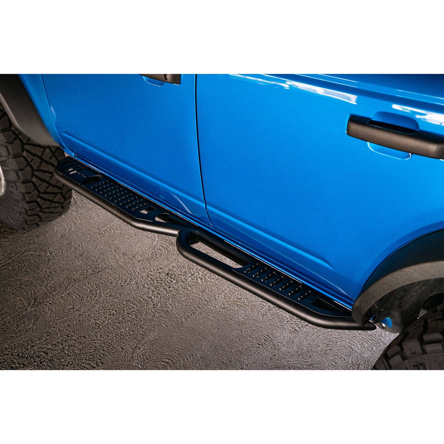 DV8 Off-Road 2021-2024 Ford Bronco | OE Plus 4-Door Side Steps C3| SRBR-02