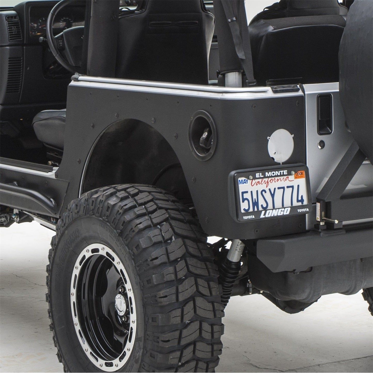 Smittybilt XRC Corner Guard Rear Black Powder Coat Incl. Cutoutes For Factory Tail Lights and Fuel Filler Optional Flare Part No.[76875] I 76874