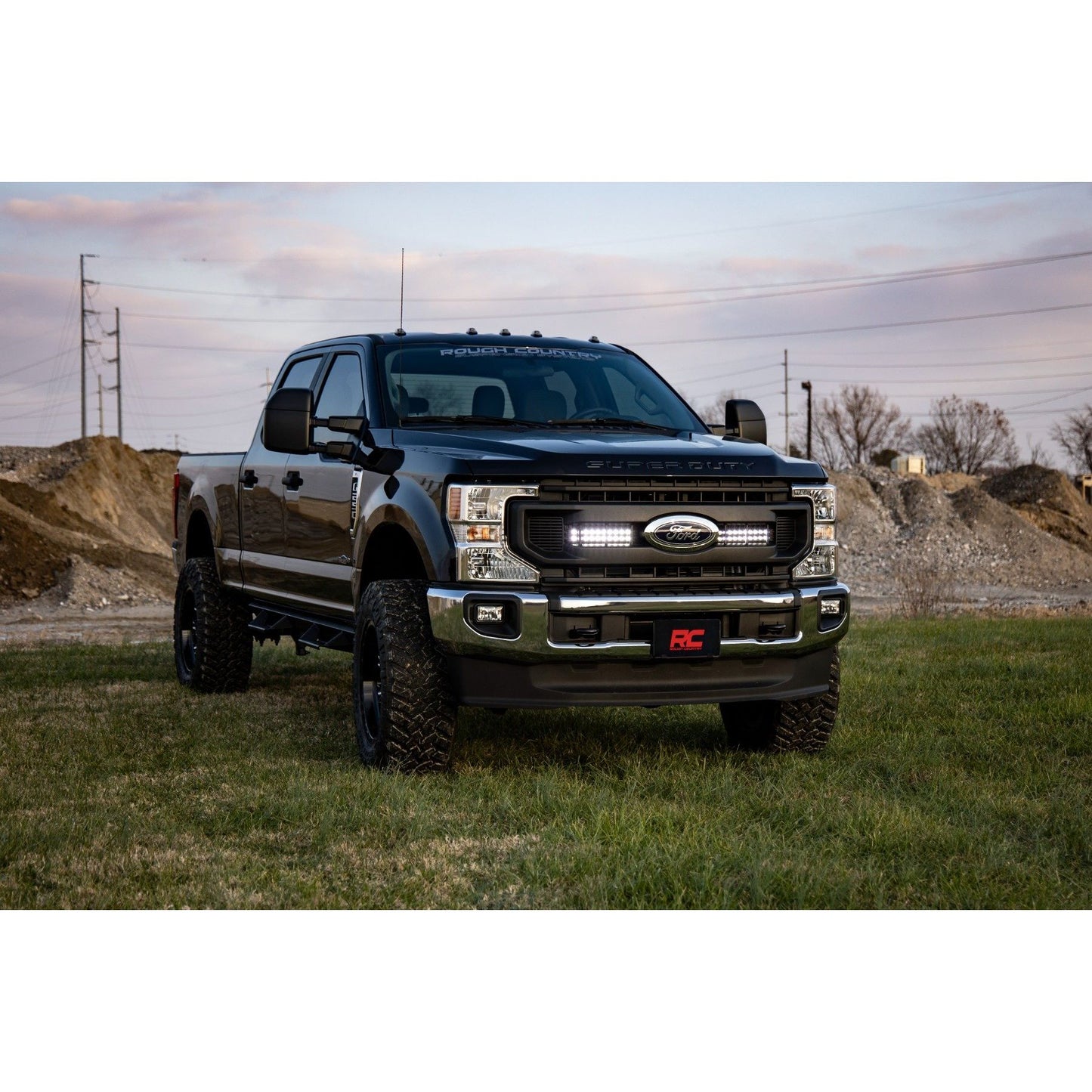 ROUGH COUNTRY LED Light Kit | Grille Mount | 10 Inch Black | Slimline | Ford F-250 Super Duty (20-22) | 70898