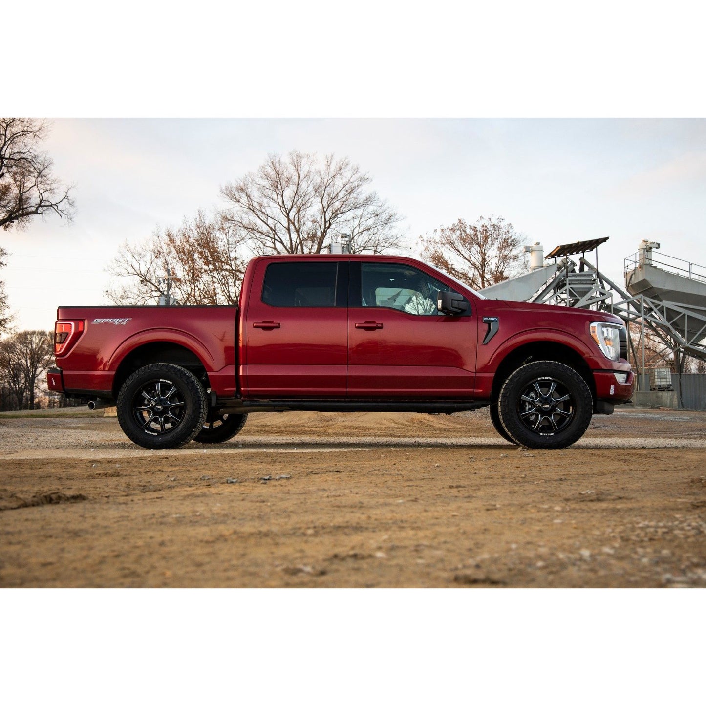 ROUGH COUNTRY 2 Inch Lift Kit | Ford F-150 2WD/4WD (2021-2025) | 57100