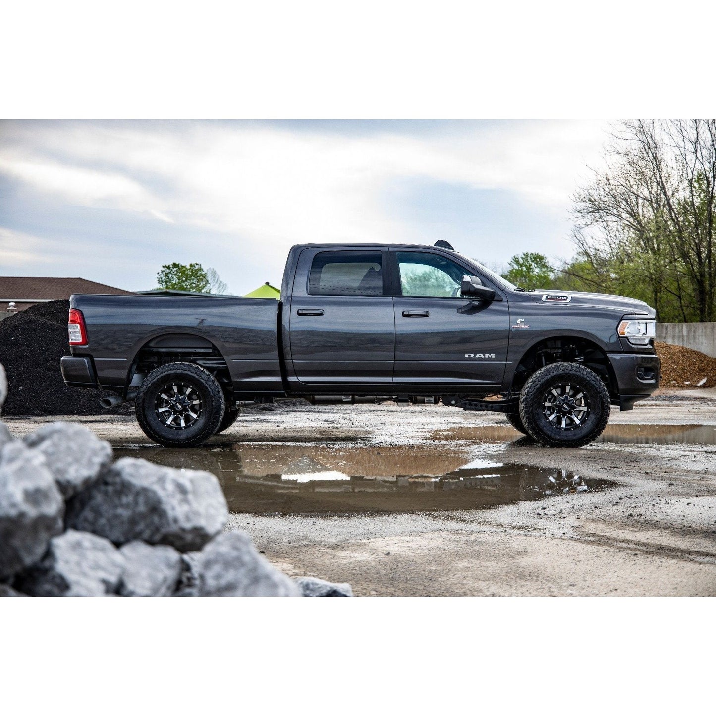 Rough Country M1 Monotube 2.5 Inch Leveling Kit I 37741