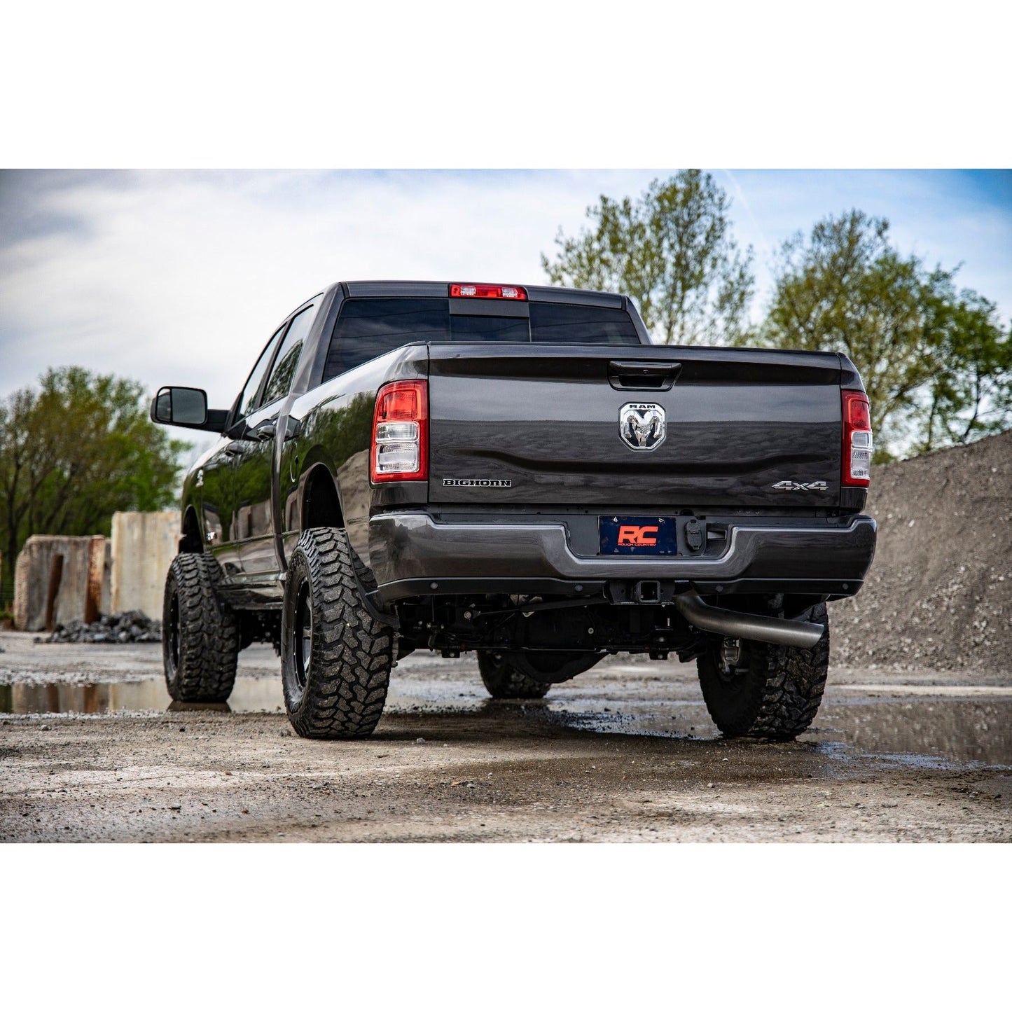 Rough Country V2 Monotube 2.5 Inch Leveling Kit I 37770