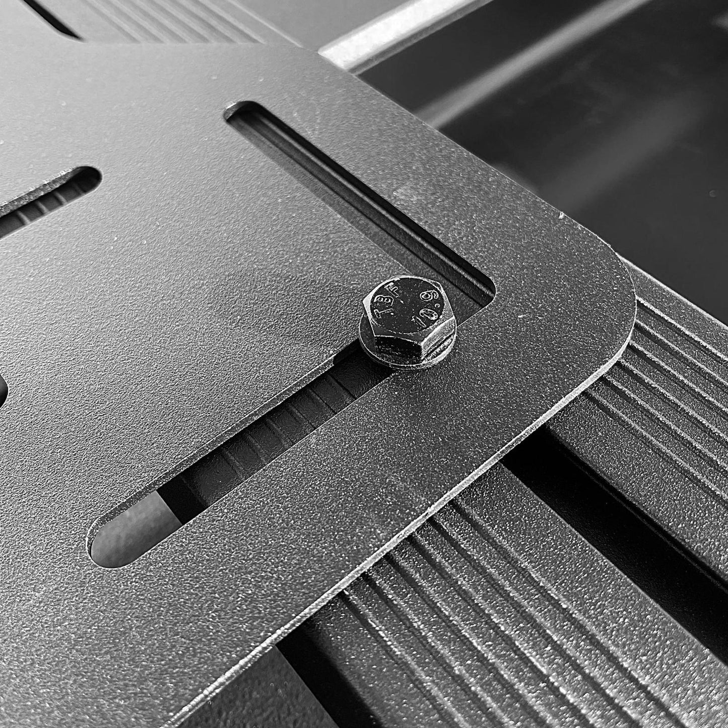 SMITTYBILT | Defender Platform Universal Mount Base Smittybilt |DP801