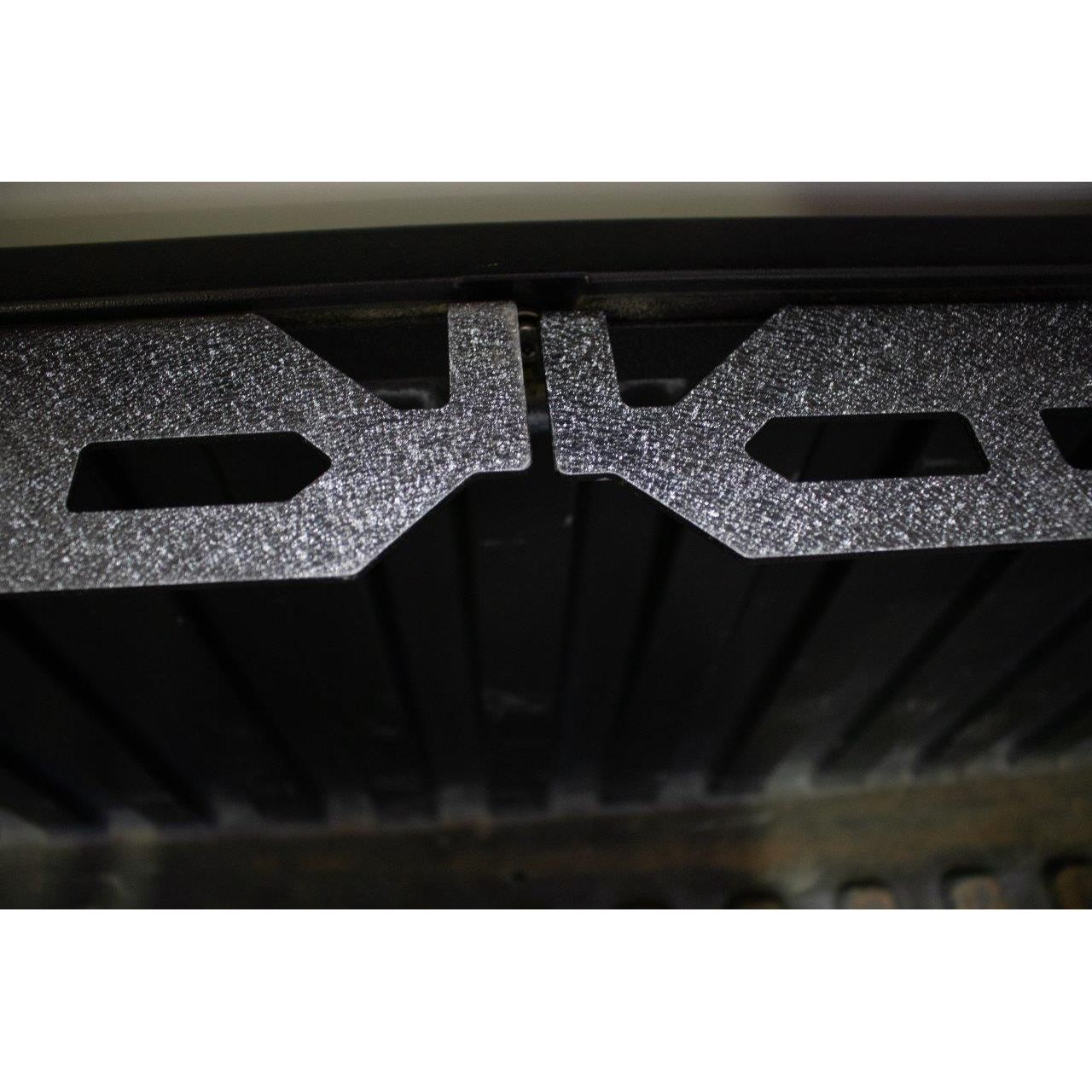 FISHBONE OFFROAD | 05-C Toyota Tacoma Front Bed Wheel Chock | FB21294