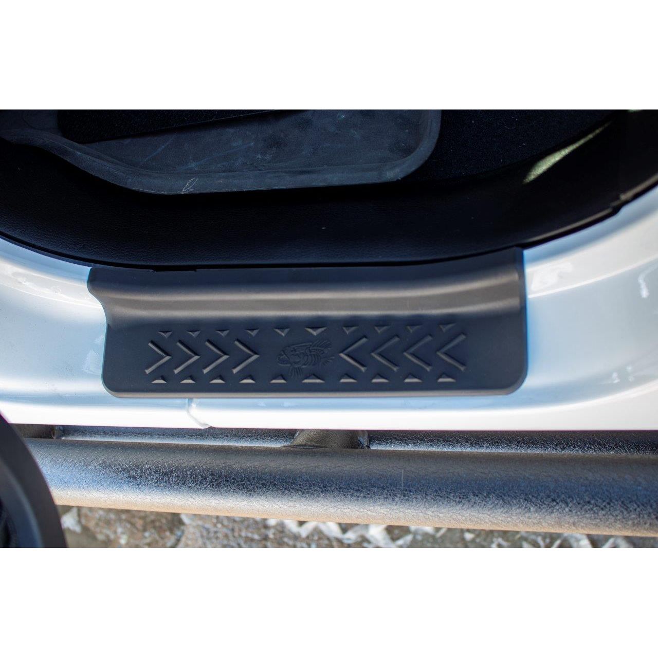 FISHBONE OFFROAD | 20-C Gladiator Rocker Guards Black Textured Powder Coat Steel | FB23142