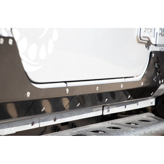 FISHBONE OFFROAD | 18-C Wrangler Unlimited Scale Armor Gloss Black Powder Coat 3/16In Steel | FB23180