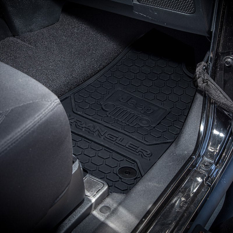 Plasticolor Jeep Floor Mats (Fronts JK Wrangler) 001803R01