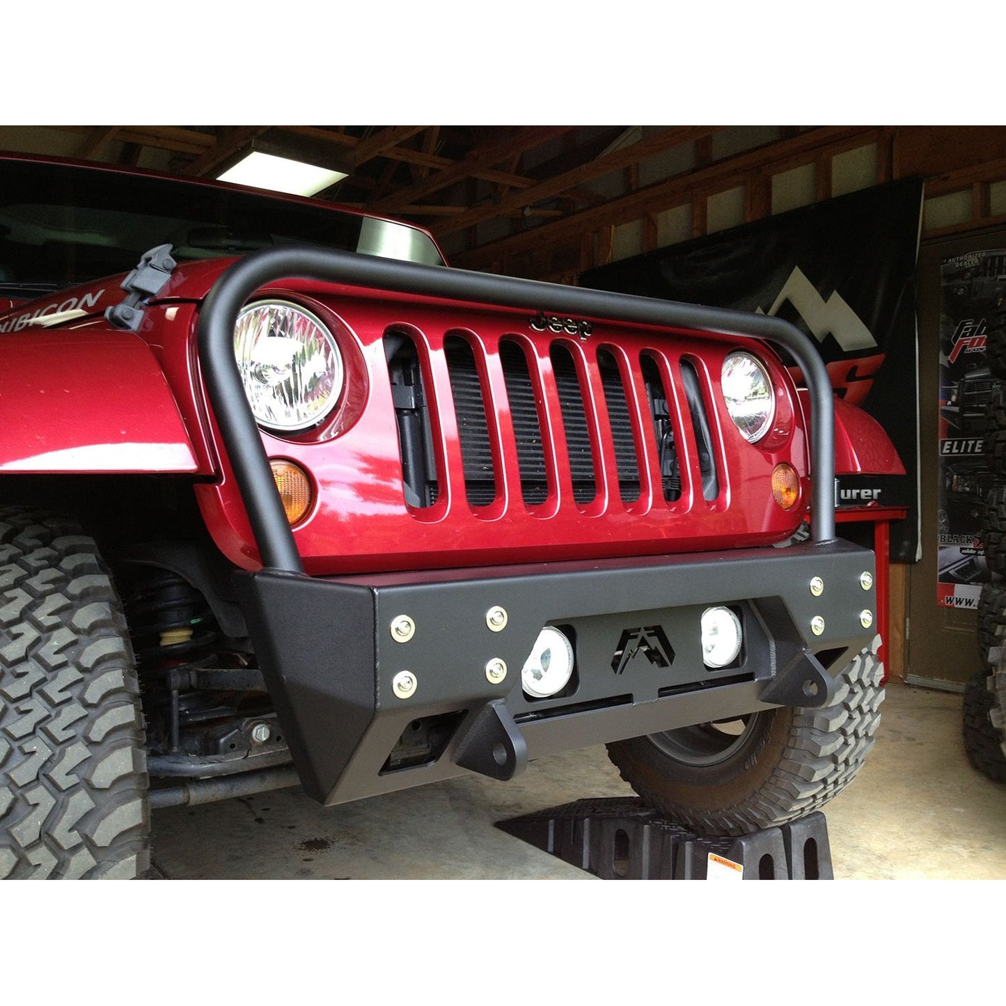 Fab Fours FMJ Stubby Winch Front Bumper 2 Stage Black Powder Coated w/Grill Guard l JK07-B1856-1