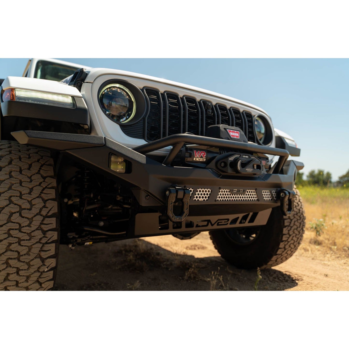 DV8 Off-Road 2007-2024 Jeep Wrangler JK/JL & Gladiator JT | MTO Series Front Bumper C3| FBJL-12