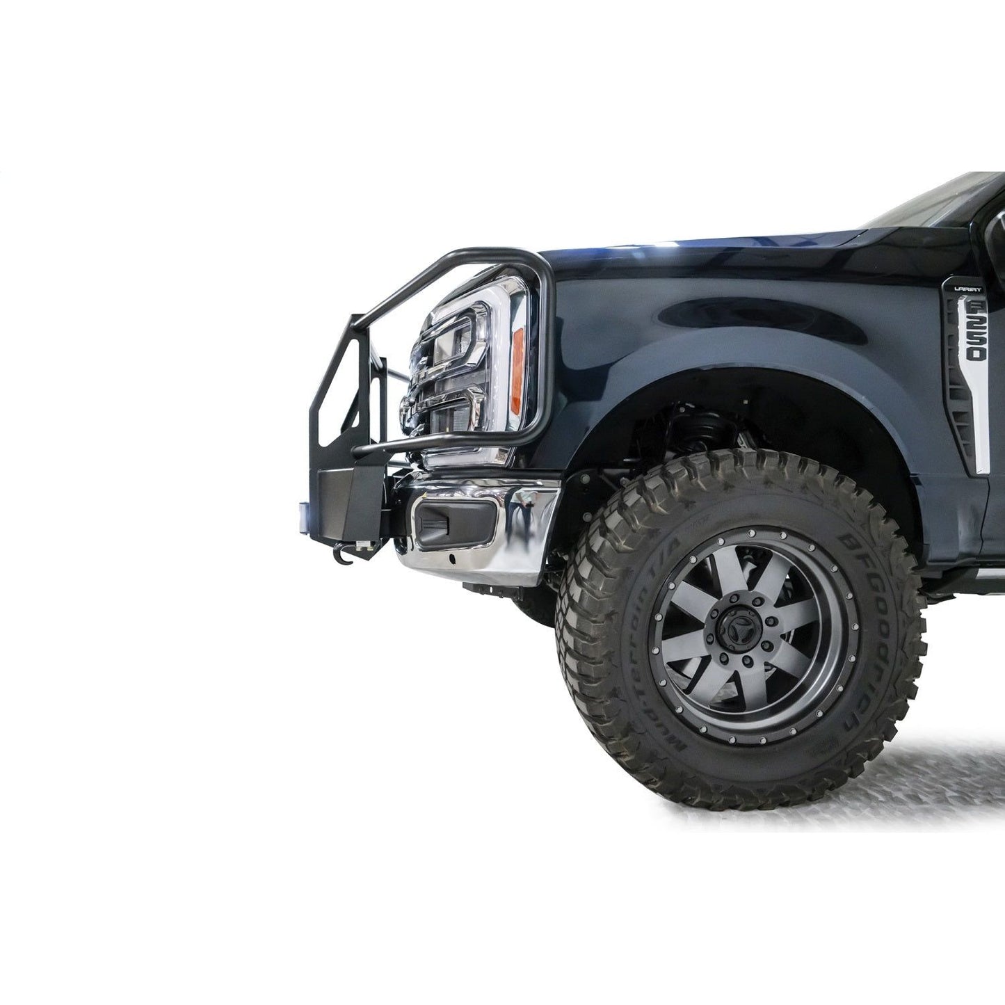 Fab Fours Winch Mount w/Full Grill Guard Matte Black l FS23-N5970-1