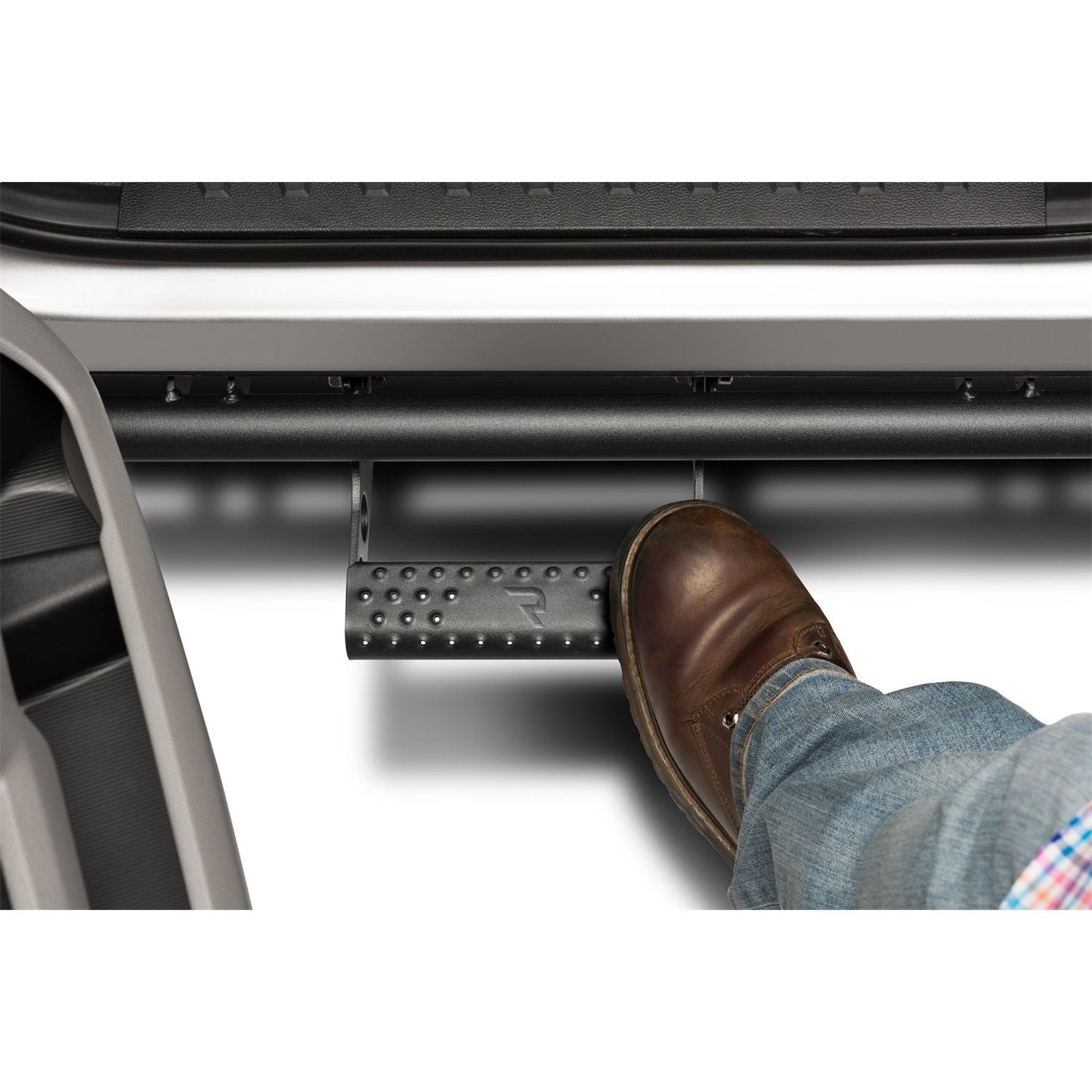 N-Fab | RKR Step Sys-Cab Len (2 Stp Mnts/2 Stps)-15-24 F150 SuperCrew-TX Blk | F154RKRCCS4