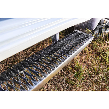 N-Fab | Growler-Cab Len-19 (NewBody)-24 Silv/Sierra1500/20-24 GM HD Dbl-TX Blk | GFC19QC-TX
