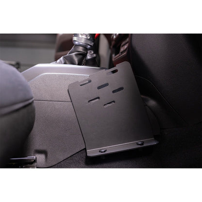 RUGGED RIDGE | 13551.06 | 18-C Wrangler Jl/20-C Gladiator Race Radio Mount