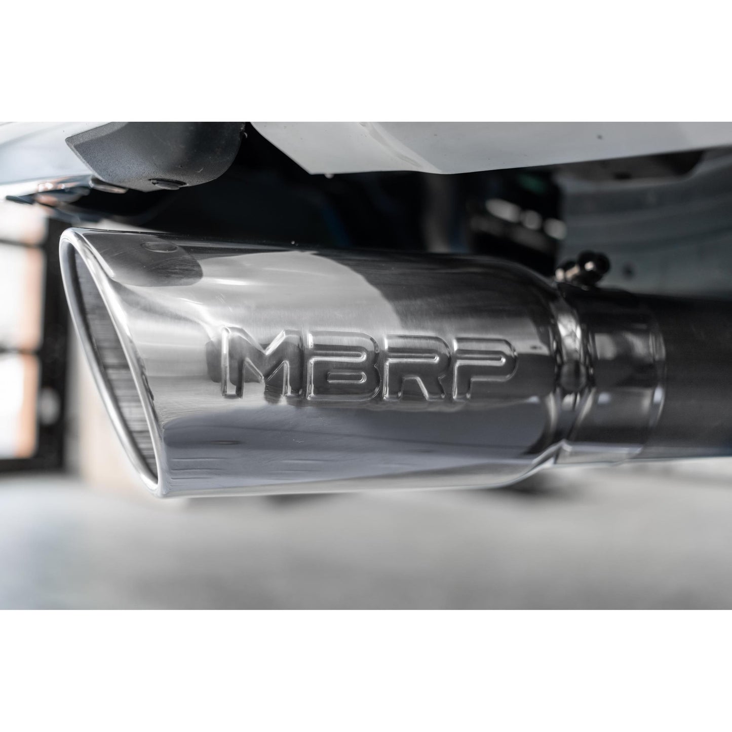 MBRP |  4 Inch Cat Back Exhaust System Single Side Exit 20-Up Silverado/Sierra 2500/3500 HD 6.6L V8 Armor Lite  | S5093AL
