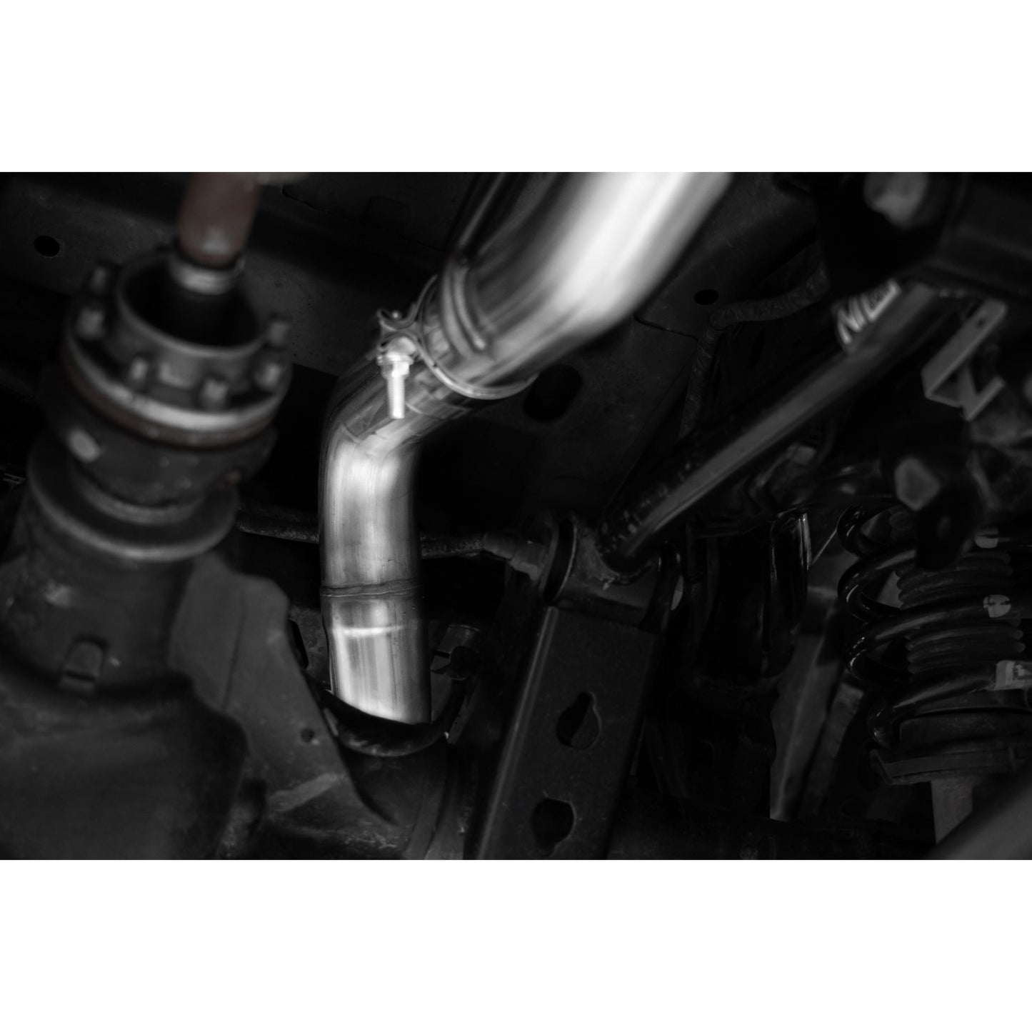 MBRP | 2021-Up Ford Bronco 2.3L/2.7L T304 Stainless Steel 3 Inch Cat-Back Single High Clearance Rear Exit Touring Armor Pro  | S5245304