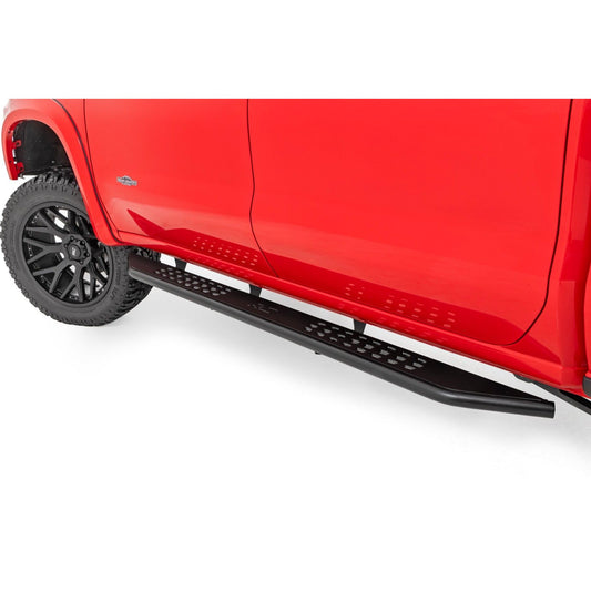 ROUGH COUNTRY OV2 Running Boards | Side Step Bars | Crew Cab | Ram 1500 (19-25)/1500 TRX (21-24)  | 14008
