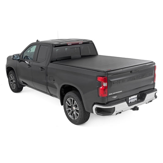 ROUGH COUNTRY Soft Roll Up Bed Cover  | 6'7" Bed | Chevy/GMC Sierra 1500 (19-26)/Silverado 1500 (19-26)  | 42308650