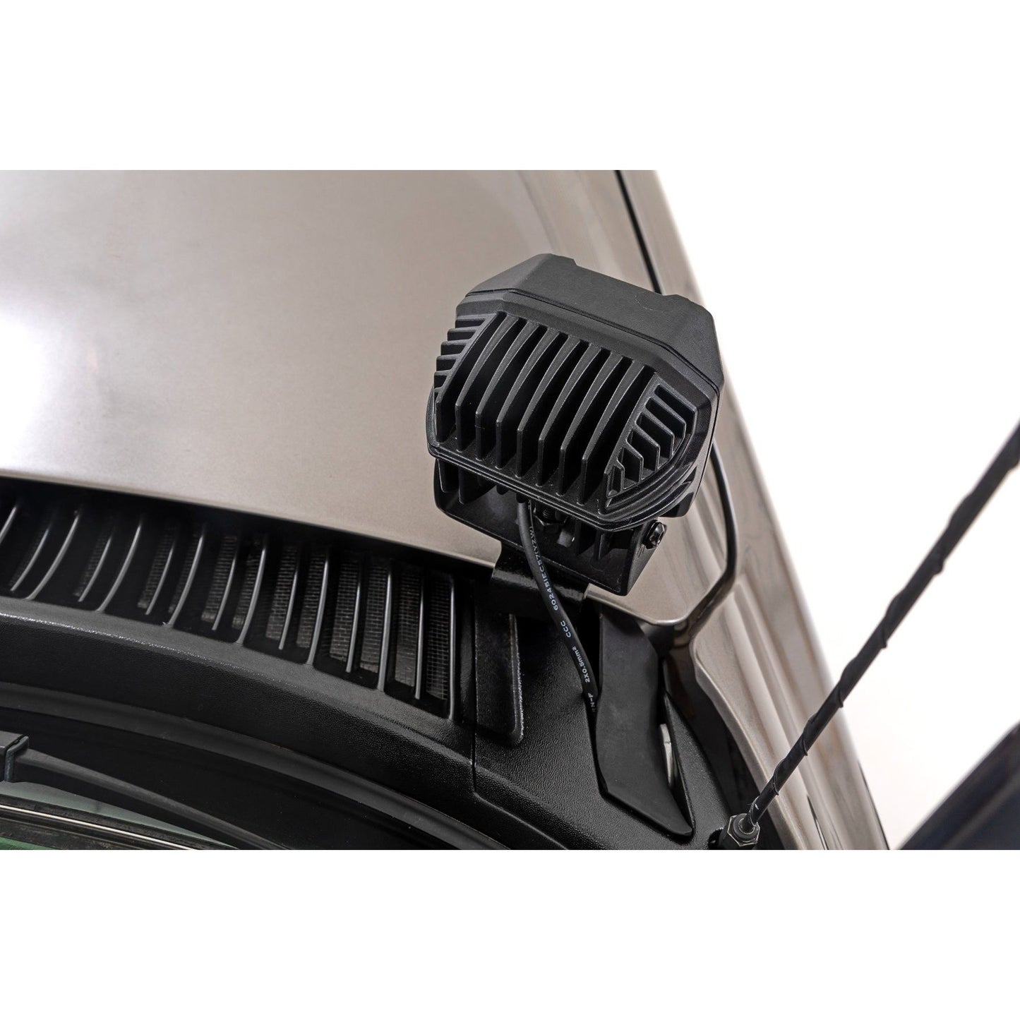 ROUGH COUNTRY LED Light Kit | Ditch Mount | Black Series Round | 3.5 Inch | Amber DRL | Chevy 1500 (99-06) | 82286