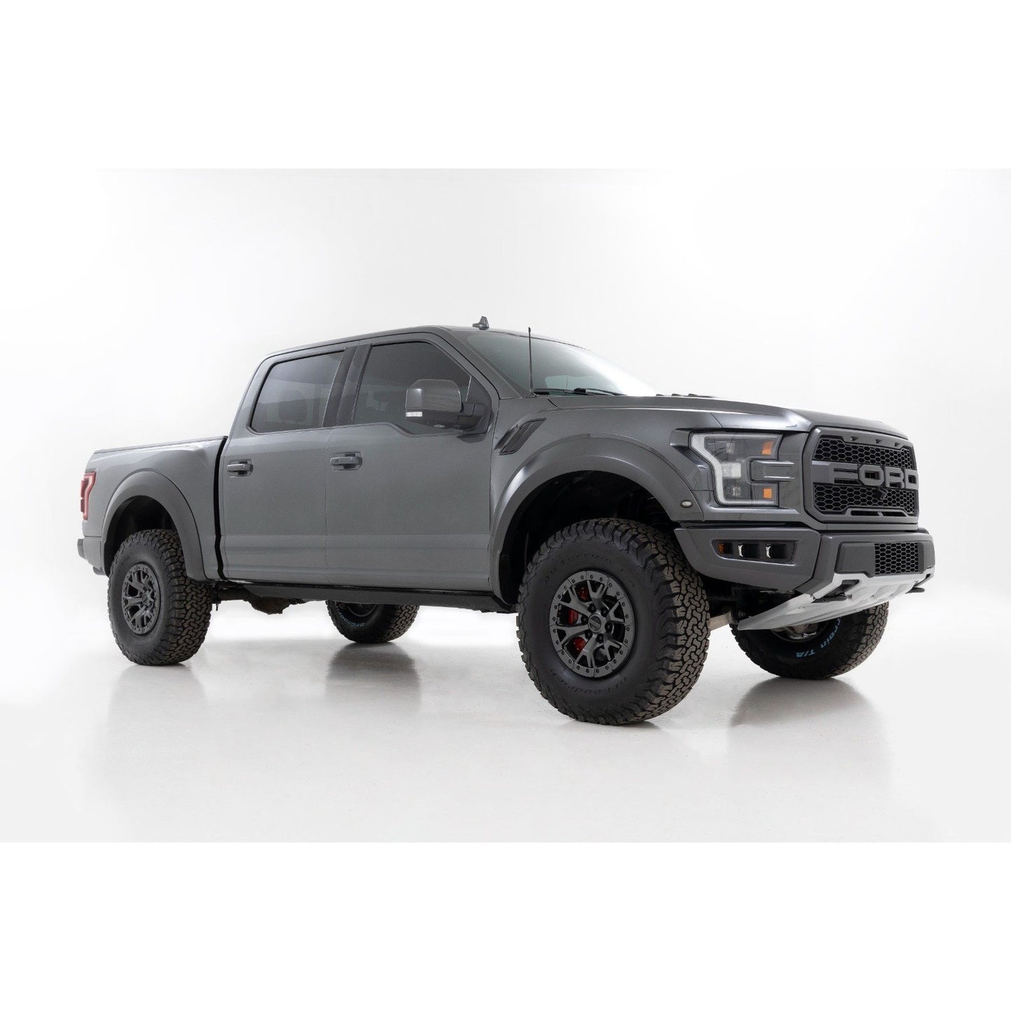 ROUGH COUNTRY 2.5 Inch Lift Kit | Ford Raptor 4WD (2019-2020) | 51031