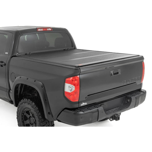 ROUGH COUNTRY Hard Low Profile Bed Cover | 5'7" Bed | Toyota Tundra 2WD/4WD (2007-2021) | 47414550B
