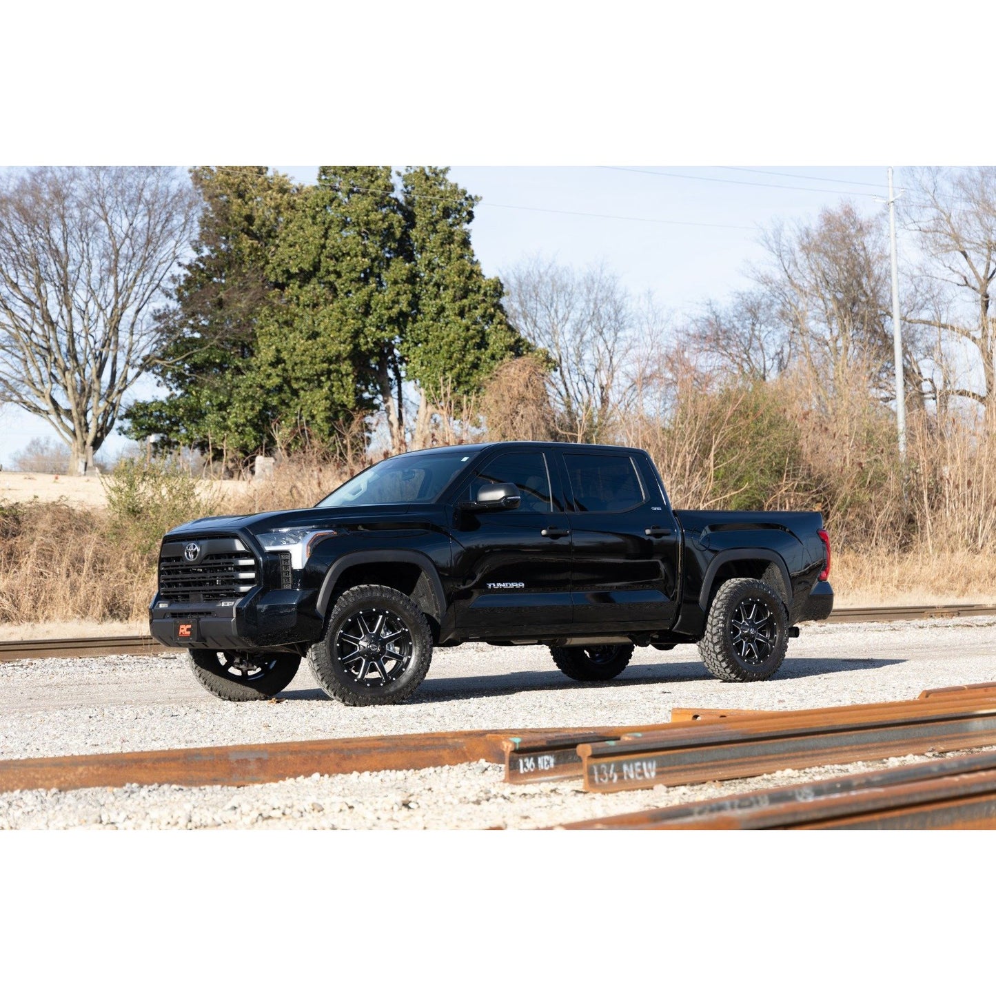 ROUGH COUNTRY 1.75 Inch Leveling Kit | Toyota Tundra 2WD/4WD (2022-2025) | 88000_A
