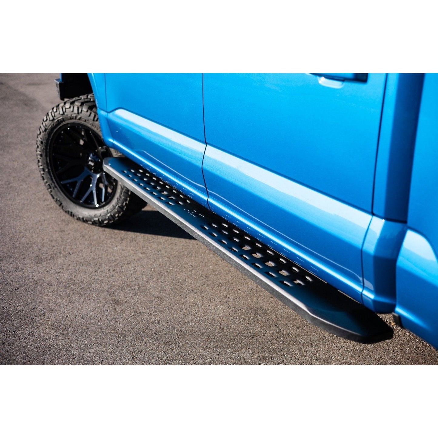 Rough Country RPT2 Running Board I 44005