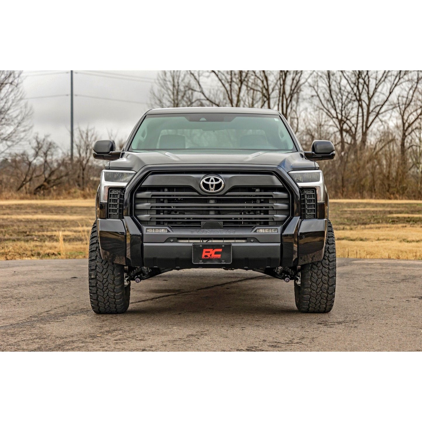 Rough Country M1 Struts w/M1 Rear Shocks 3.5 Inch Lift Kit I 70340