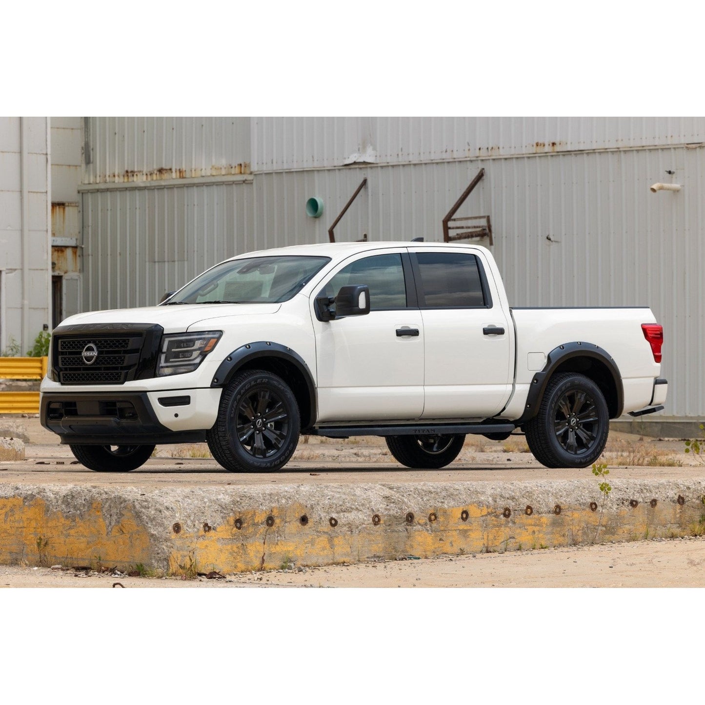 Rough Country Flat Black Pocket Fender Flares I F-N101705A
