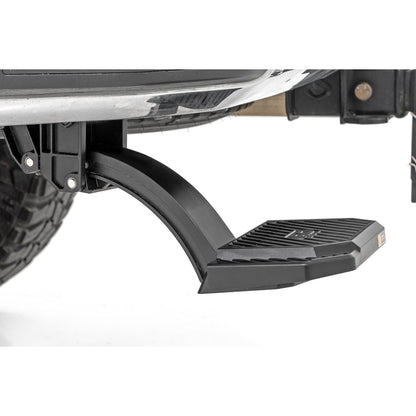 ROUGH COUNTRY Retractable Bed Step | Manual Pull | Chevy/GMC 2500HD/3500HD (20-25) | PW049802