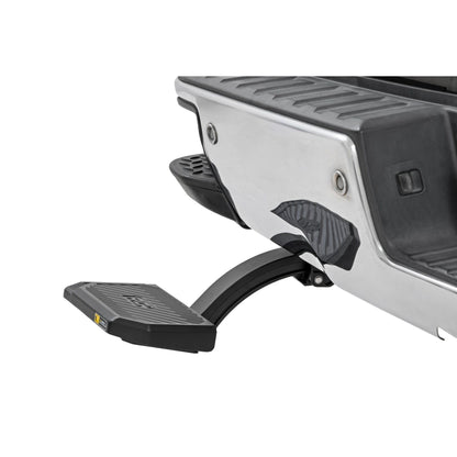 ROUGH COUNTRY Retractable Bed Step | Manual Pull | Chevy/GMC 1500 (14-18 & Classic) | PW050052